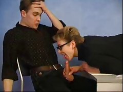 러시아의 섹시한중년여성과 남자-46