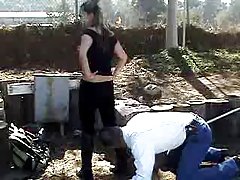 아시아 여인과 그녀의 신발-장난감 1