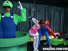 brazzers-마리오와 루이지 패러디 더블 물건 brazzers-마리오와 루이지 패러디 더블 물건