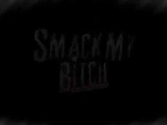 항문 섹스를 사랑 하는 호 색 한 베이브