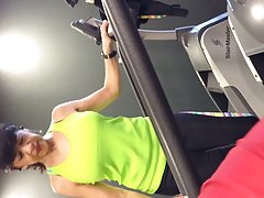 체육관 gilf 솟아오른 플래시 큰 눈