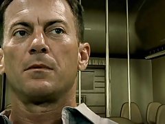 망에서는 기차역