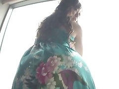 뜨거운 엉덩이 걸 레 빌어 먹을 침대에 두 자 지를 처리할 수 있습니다.