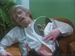 태어난 세우라(1976)