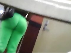 그린에서 고전 근사한 엉덩이!