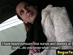 eurobabe 뒷좌석에 엿을 뽑아