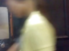 동료 에게 고함을 지르고 욕을 변경 1