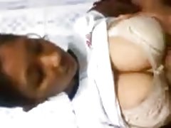 빅 tit 아시아 여자 빅 tit 아시아 여자