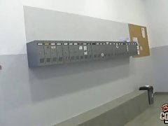 성숙한 아내 Lara Fucks 블랙 막대하면 남편을 떠
