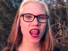 태양에 혀 (아직 정액 않아)