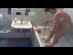 Busty 성숙한 redhead 을 샤워기