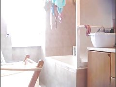 털이 소녀에 있는 목욕 part2