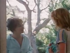 그녀 수 있는 적극적인 또는 매우 매력적인다.