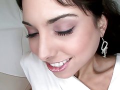 제비와 입에 엉덩이에서